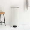 PEDAALEMMER 30L NEWICON WIT soepele, stille en geurdichte sluiting