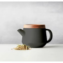 THEEPOT ZWART MT HOUTEN DEKSEL 600ML POINT VIRGULE AARDEWERK