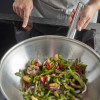 WOK MET STEEL 32CM +GRATIS WOKSPATEL inhoud 3,5L met tegengreep APOLLO