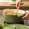 STOOFPOT 26CM DAGELIJKSE KOST GROEN MATCHA 5.3L MET AFNEEMBARE SILICONE GREPEN